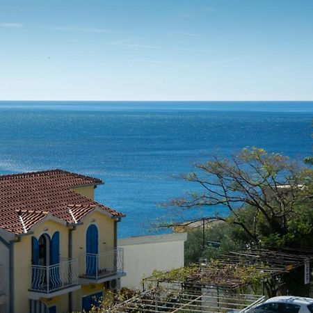 Ivona 2 Apartment Sveti Stefan Bagian luar foto