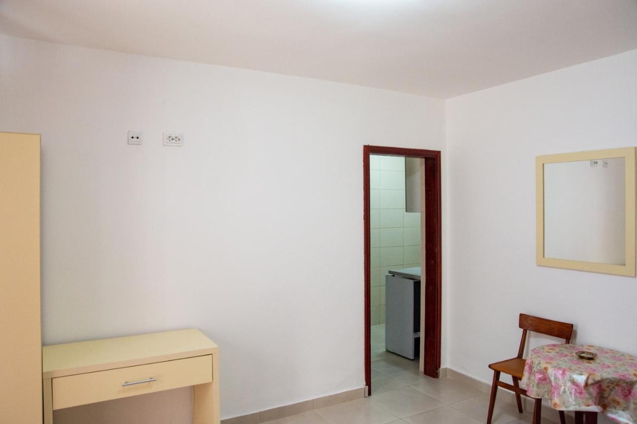 Ivona 2 Apartment Sveti Stefan Bagian luar foto