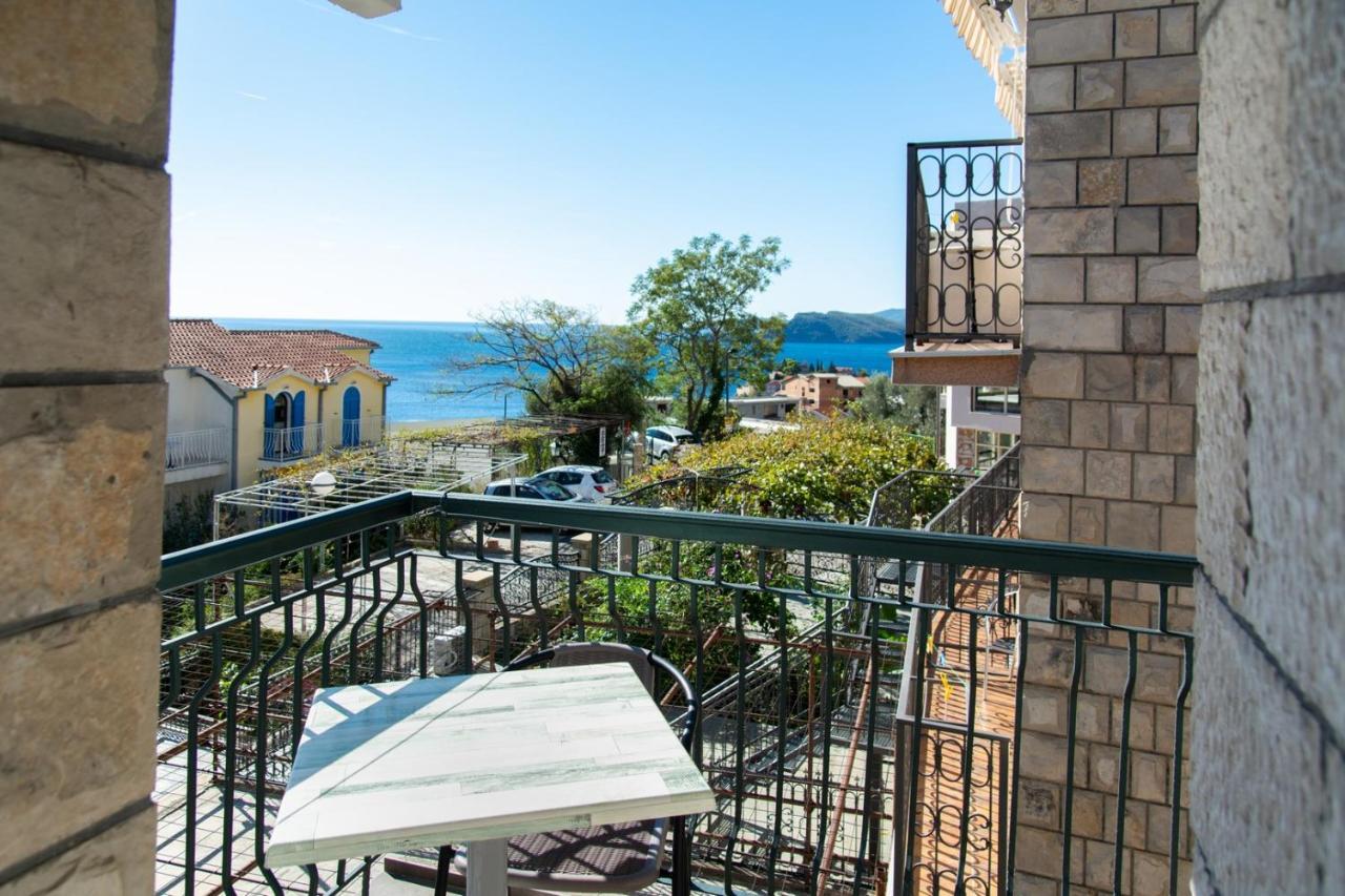 Ivona 2 Apartment Sveti Stefan Bagian luar foto